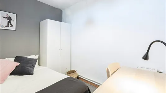 Rooms in Madrid Centro - photo 2