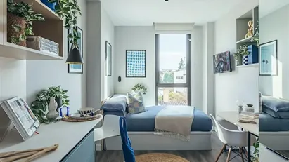 Apartment for rent in Los Bermejales, Andalucía