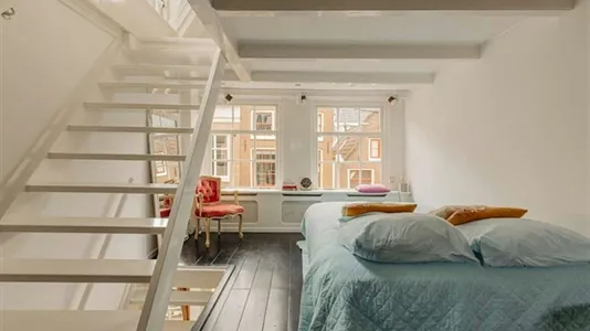 Apartments in Amsterdam Centrum - photo 8