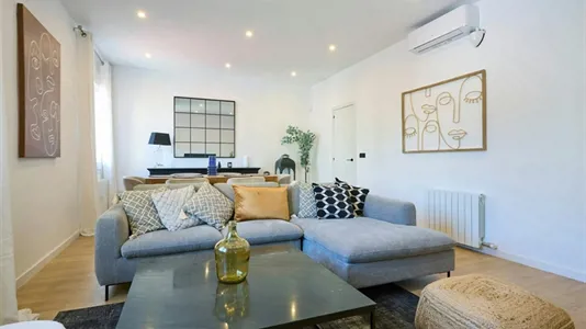 Apartments in Barcelona Eixample - photo 2