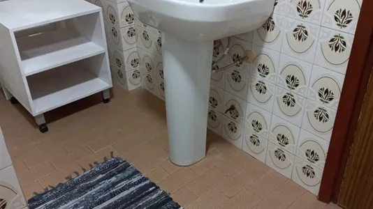 Rooms in Granada - photo 5