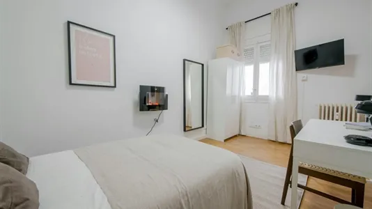 Rooms in Madrid Salamanca - photo 4