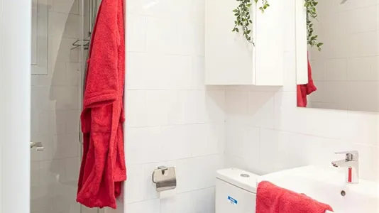 Rooms in Barcelona Eixample - photo 7