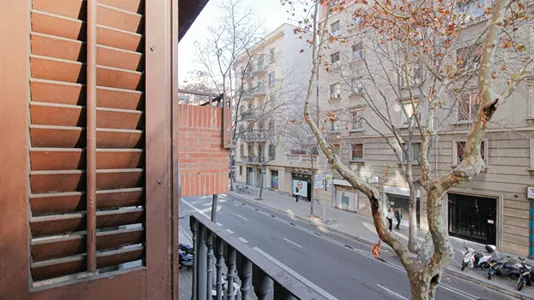 Rooms in Barcelona Eixample - photo 9