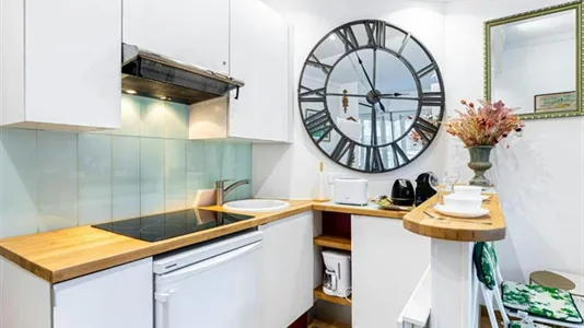 Apartments in Paris 9ème arrondissement - photo 8