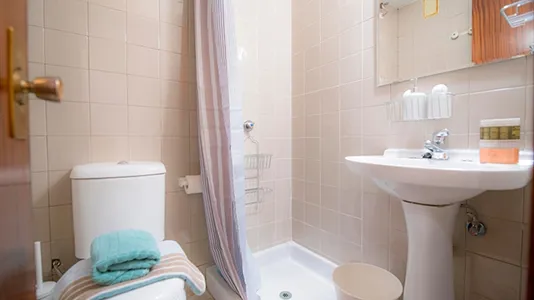 Rooms in Bilbao - photo 4