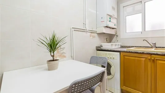 Rooms in Valencia Algirós - photo 8