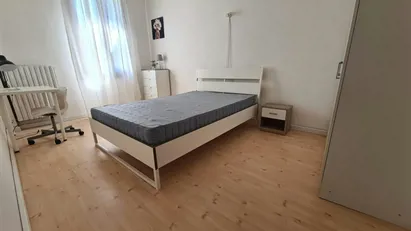 Room for rent in Vicenza, Veneto