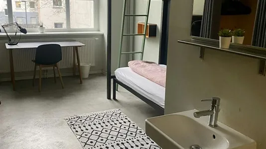 Apartments in Berlin Friedrichshain-Kreuzberg - photo 1