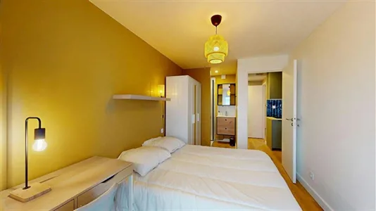 Rooms in Saint-Étienne - photo 3