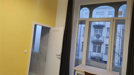 Rooms in Brussels Sint-Joost-ten-Node - photo 4