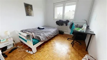 Room for rent in Dijon, Bourgogne-Franche-Comté