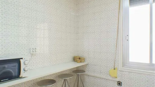 Rooms in Madrid Retiro - photo 9