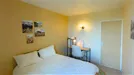 Room for rent, Rambouillet, Île-de-France, &lt;span class=&quot;blurred street&quot; onclick=&quot;ProcessAdRequest(10438960)&quot;&gt;&lt;span class=&quot;hint&quot;&gt;See streetname&lt;/span&gt;[xxxxxxxxxxxxx]&lt;/span&gt;