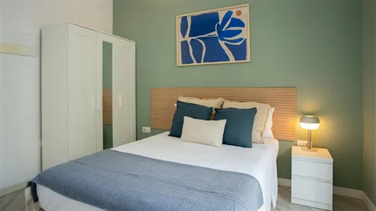 Rooms in Barcelona Eixample - photo 3