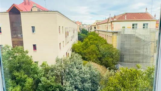 Rooms in Barcelona Ciutat Vella - photo 4