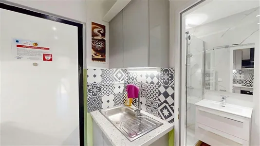 Rooms in Saint-Julien-en-Genevois - photo 9