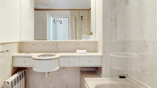 Apartments in Barcelona Eixample - photo 7