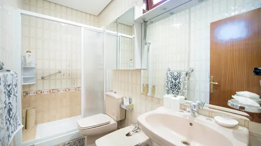 Rooms in Bilbao - photo 6