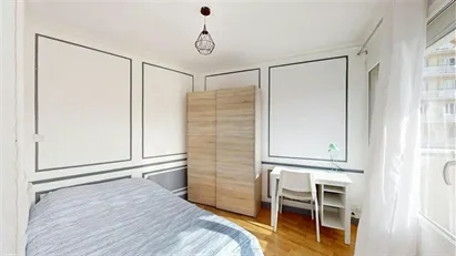 Room for rent in Dijon, Bourgogne-Franche-Comté