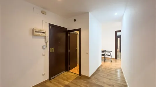 Rooms in Barcelona Ciutat Vella - photo 10
