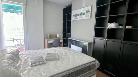 Rooms in Madrid Salamanca - photo 4