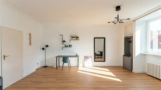 Rooms in Berlin Charlottenburg-Wilmersdorf - photo 4