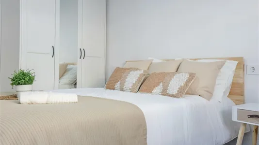 Rooms in el Camí de Vera - photo 5