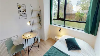 Room for rent in Nanterre, Île-de-France