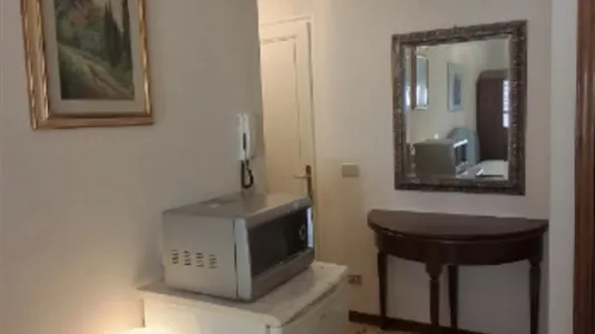 Rooms in Florence - photo 4