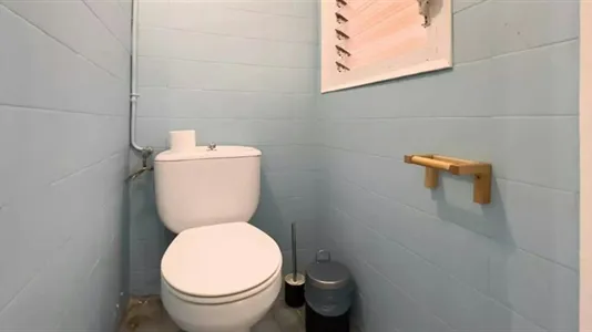 Rooms in Barcelona Ciutat Vella - photo 9