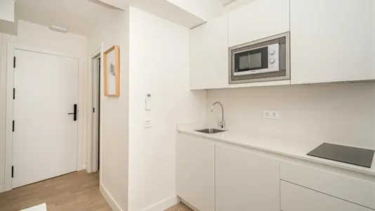 Rooms in Málaga - photo 5