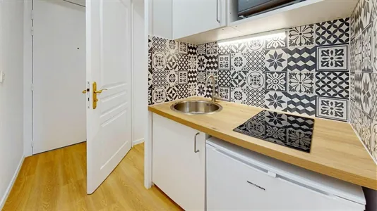 Apartments in Lyon - photo 3