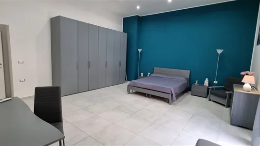 Rooms in Napoli Municipalità 4 - photo 8