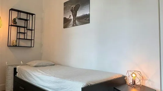 Rooms in Brussels Sint-Jans-Molenbeek - photo 2