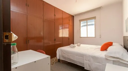 Rooms in Málaga - photo 5