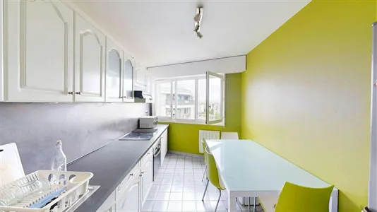 Rooms in Saint-Julien-en-Genevois - photo 5