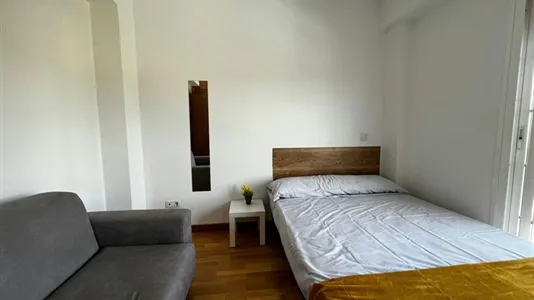 Rooms in Arroyomolinos - photo 6