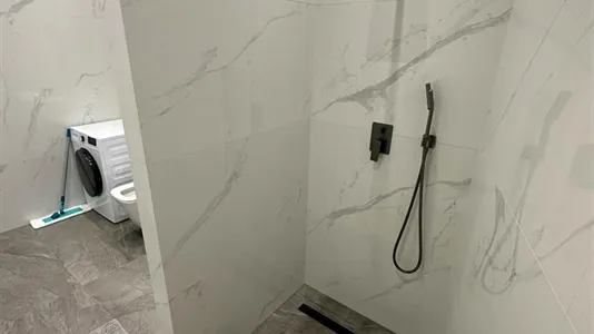 Apartments in Wien Neubau - photo 8