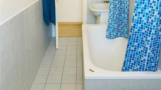 Rooms in Milano Zona 8 - Fiera, Gallaratese, Quarto Oggiaro - photo 4