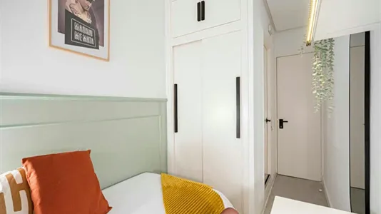 Rooms in Madrid Centro - photo 3