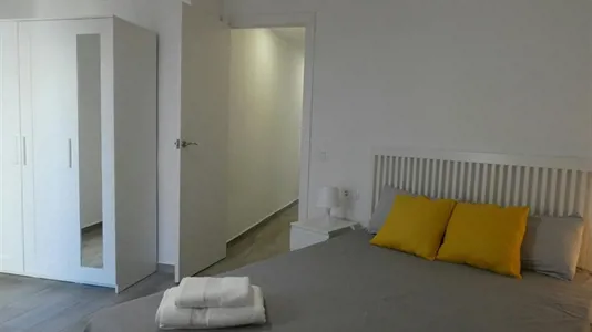 Rooms in Esplugues de Llobregat - photo 2