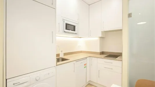 Apartments in Madrid Chamberí - photo 9
