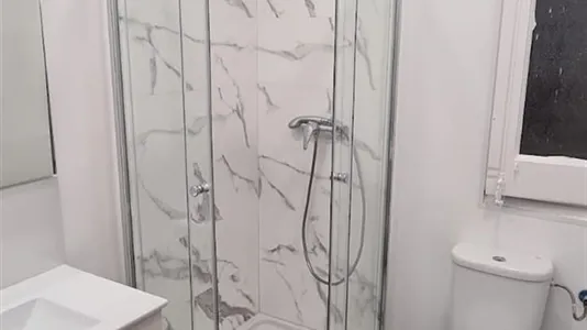 Rooms in Barcelona Eixample - photo 8