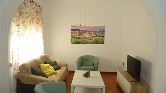 Rooms in Córdoba - photo 5