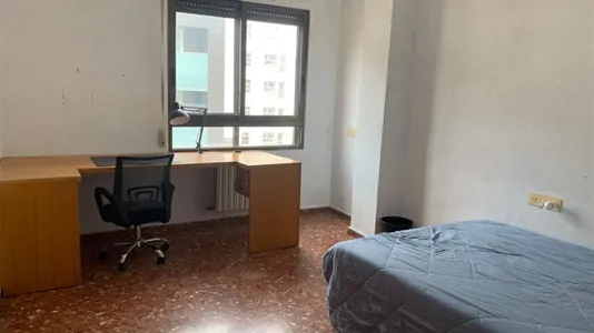 Rooms in Castellón de la Plana/Castelló de la Plana - photo 2