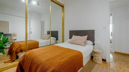Rooms in Madrid Tetuán - photo 2