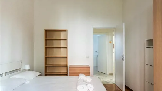 Apartments in Milano Zona 6 - Barona, Lorenteggio - photo 2