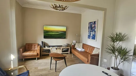 Apartments in Barcelona Eixample - photo 2