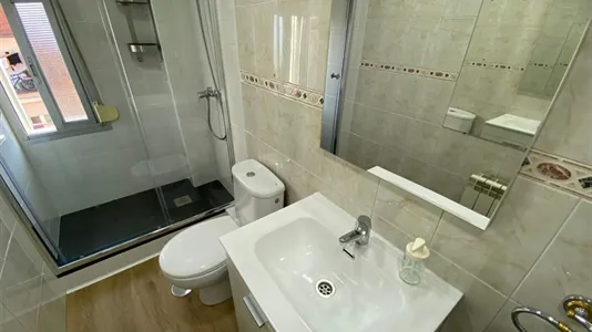 Rooms in Madrid Puente de Vallecas - photo 9